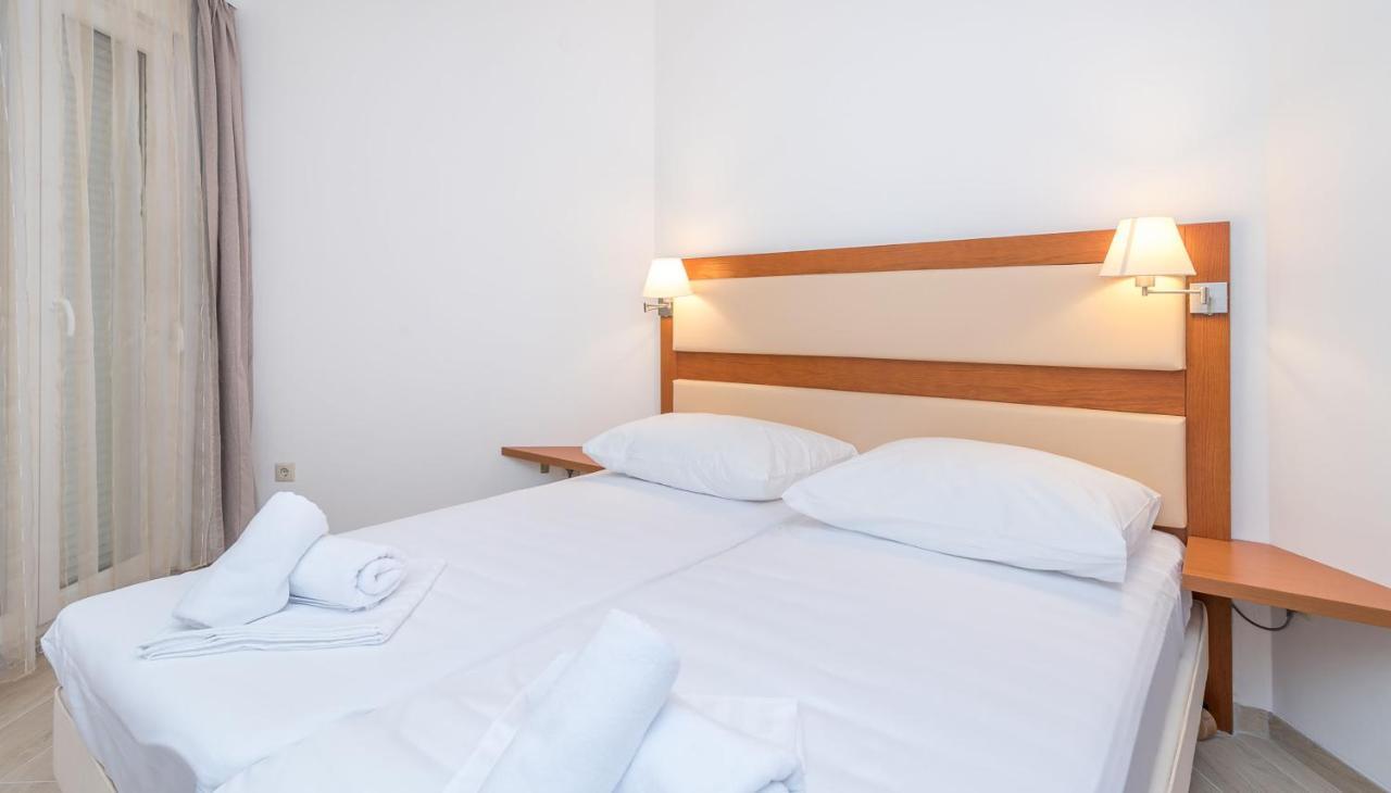 Porto Samaria Holiday Resort Trogir Kültér fotó