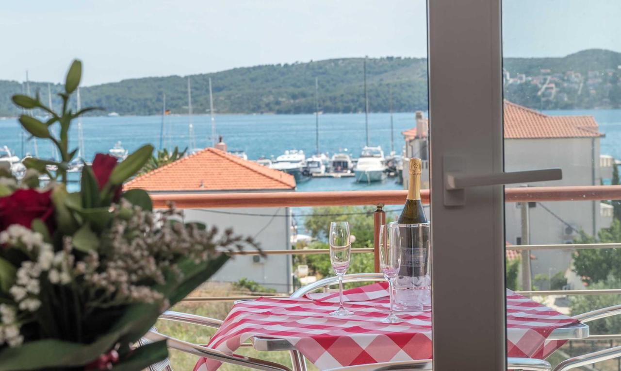 Porto Samaria Holiday Resort Trogir Kültér fotó