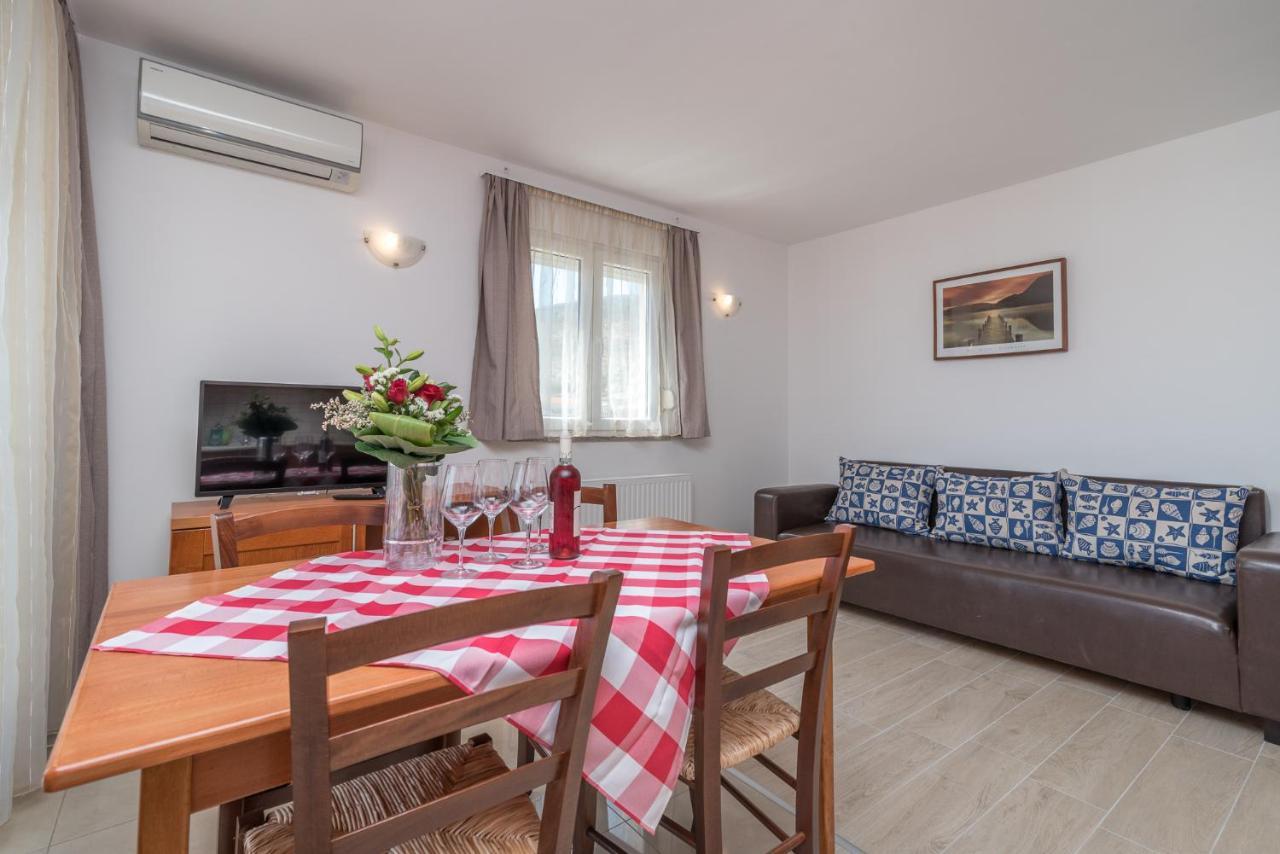 Porto Samaria Holiday Resort Trogir Kültér fotó